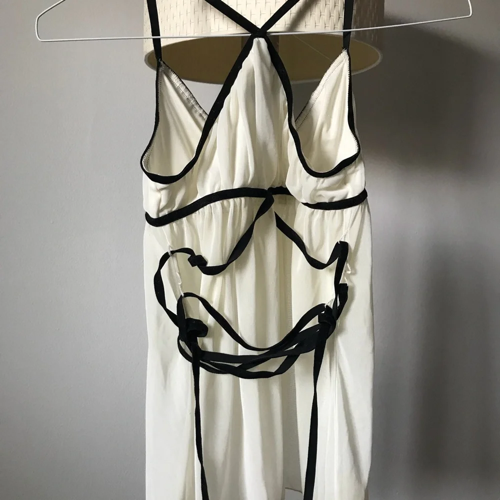 Express| Roman-esque Babydoll Sheer Top - Picture 8 of 9